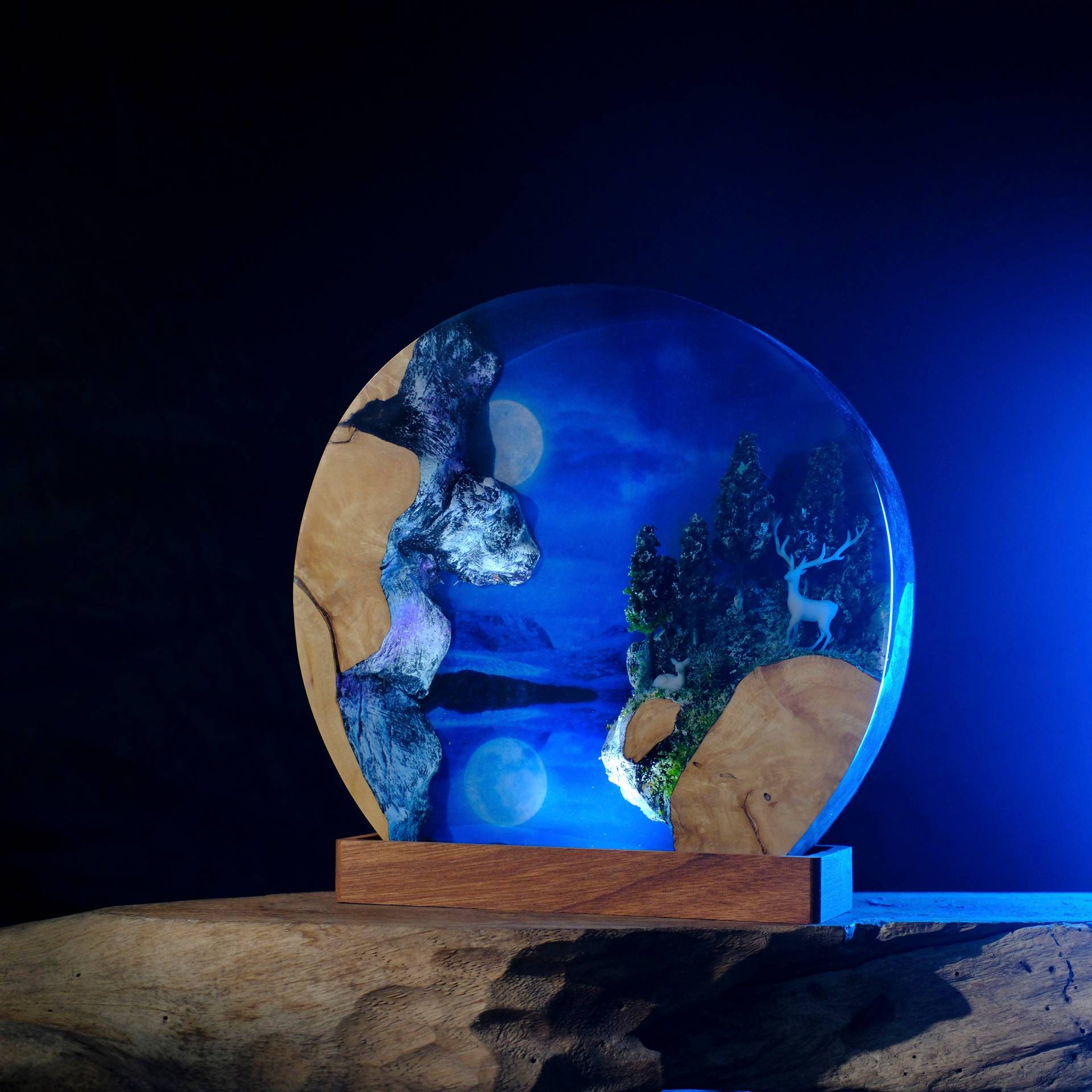 Customized Items Resin Table L - огляд і ціна Decor Lighting Table Lamps