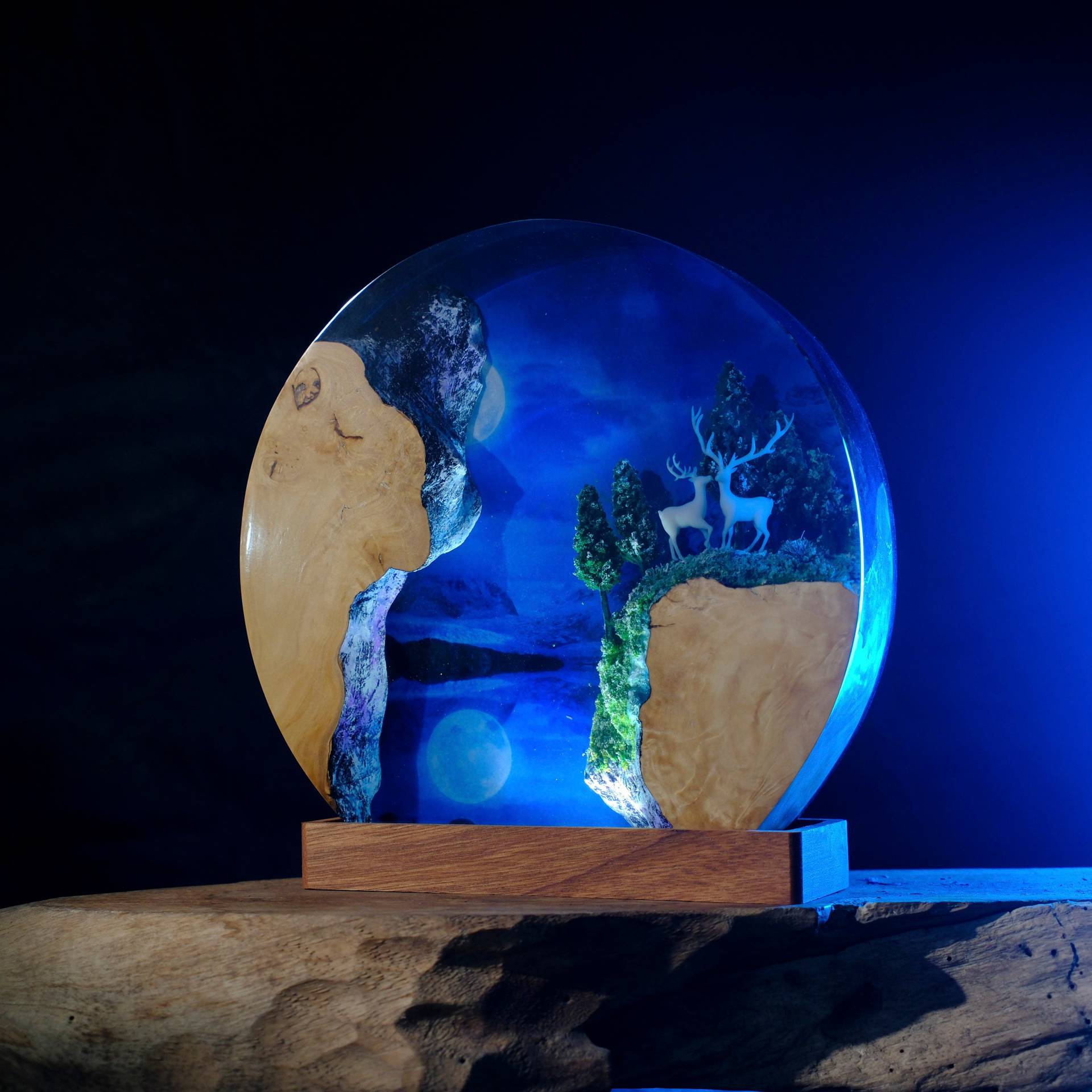 Customized Items Resin Table L - огляд і ціна Decor Lighting Table Lamps