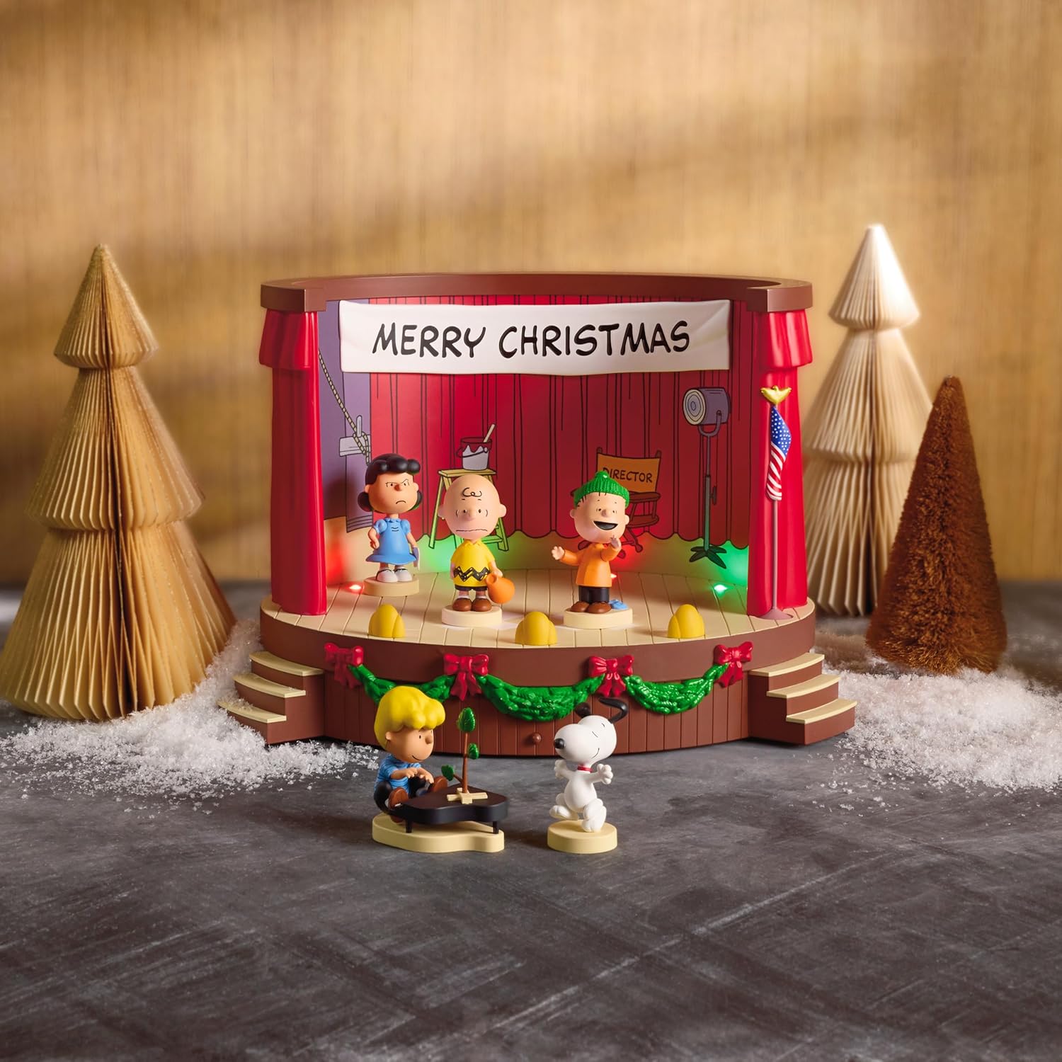 2025 Peanuts Gang Christmas De - огляд і ціна Decor Lighting Fans